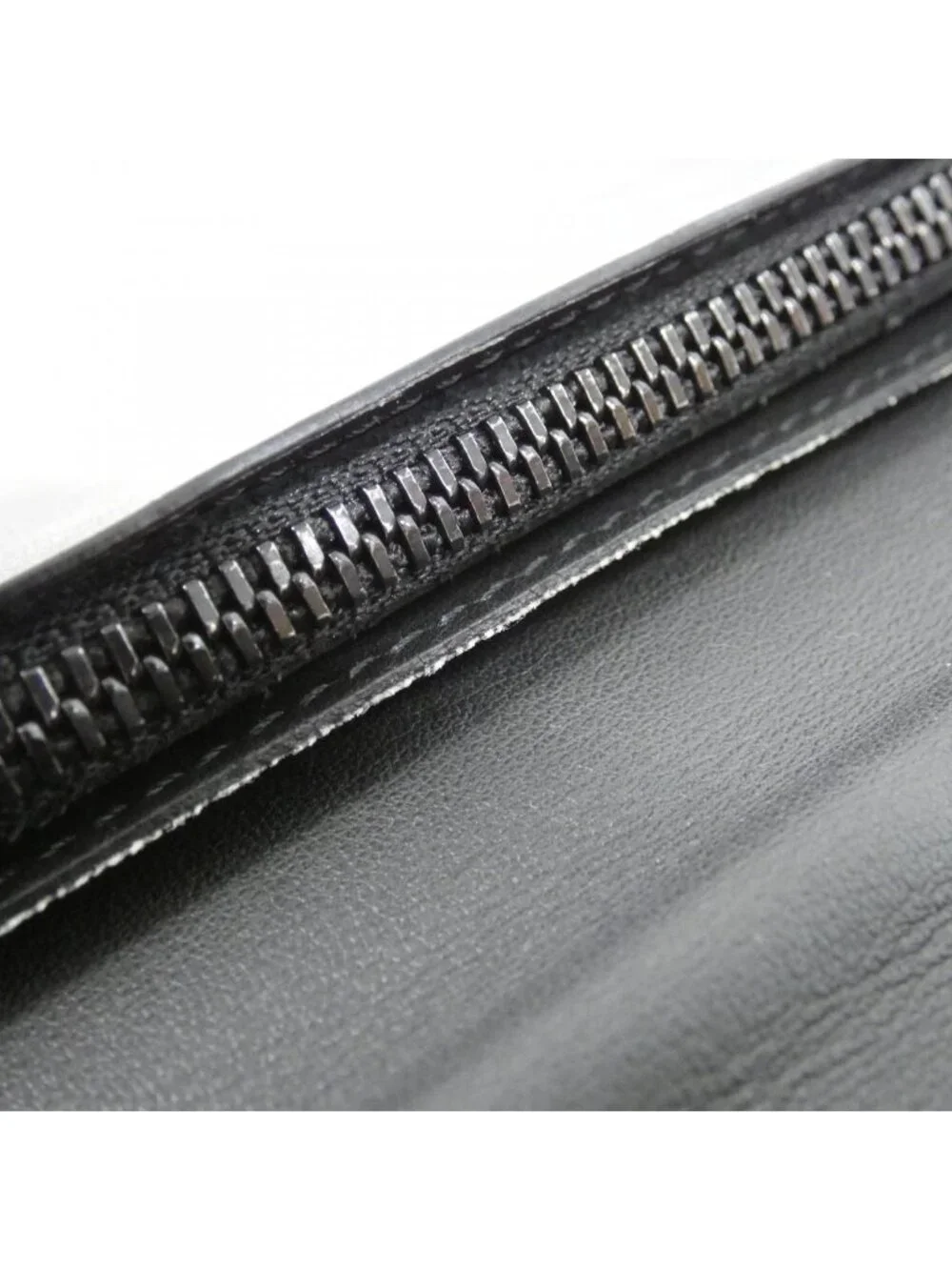 Louis Vuitton Taurillon Monogram Portefeuille Brazza Wallet